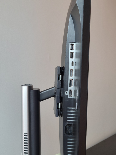 Dell OptiPlex 7090 Ultra Desktop with 24" Monitor